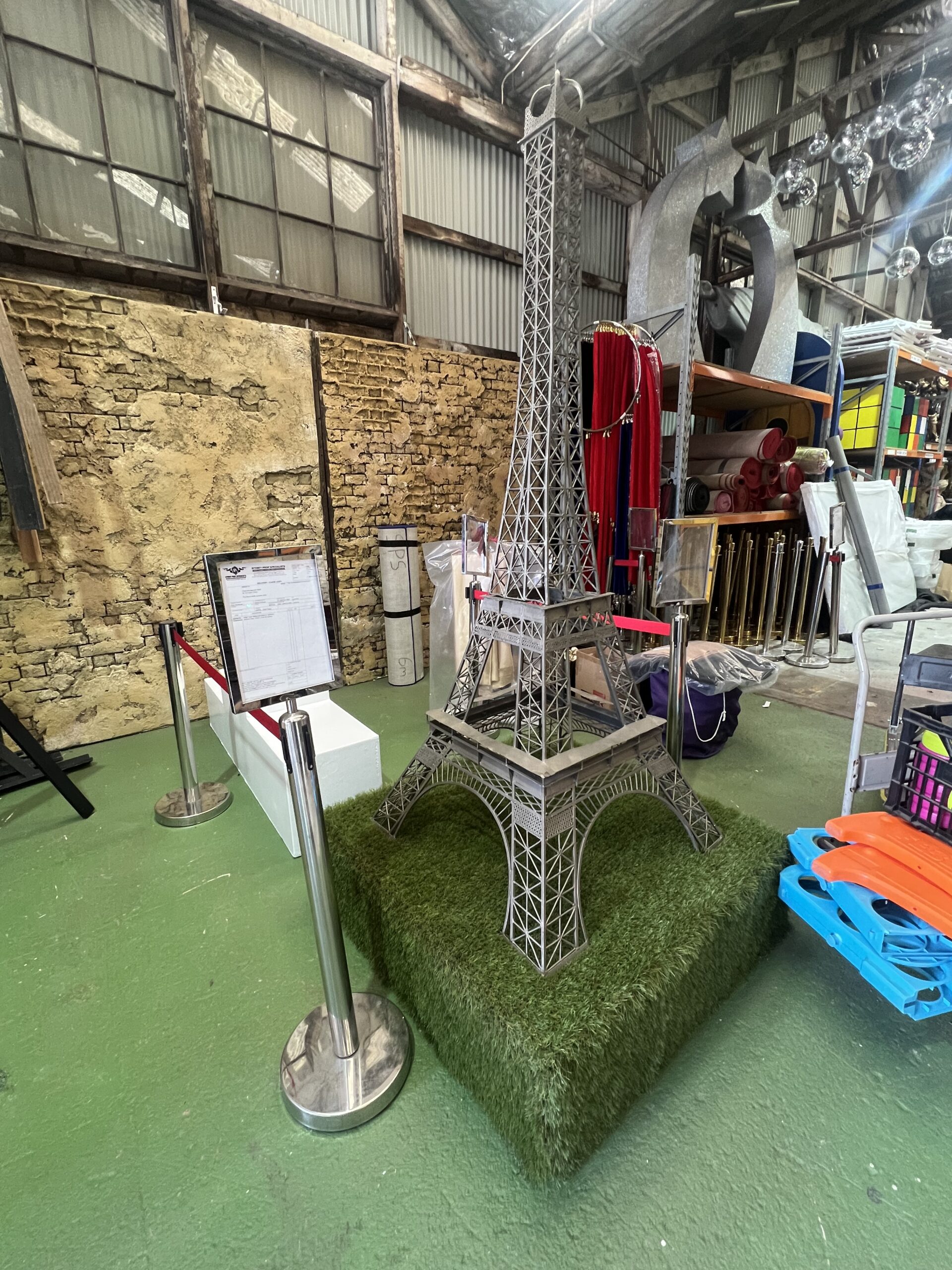Eiffel Tower Model with Plinth - Image 3