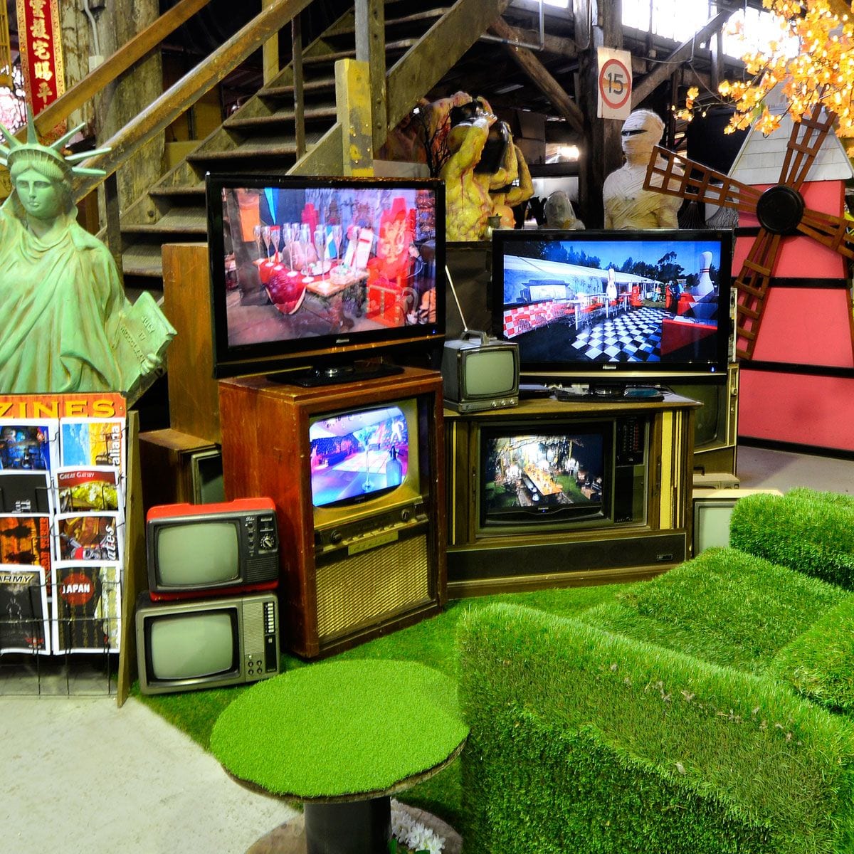 Old TV Television Unit, extra large-18977