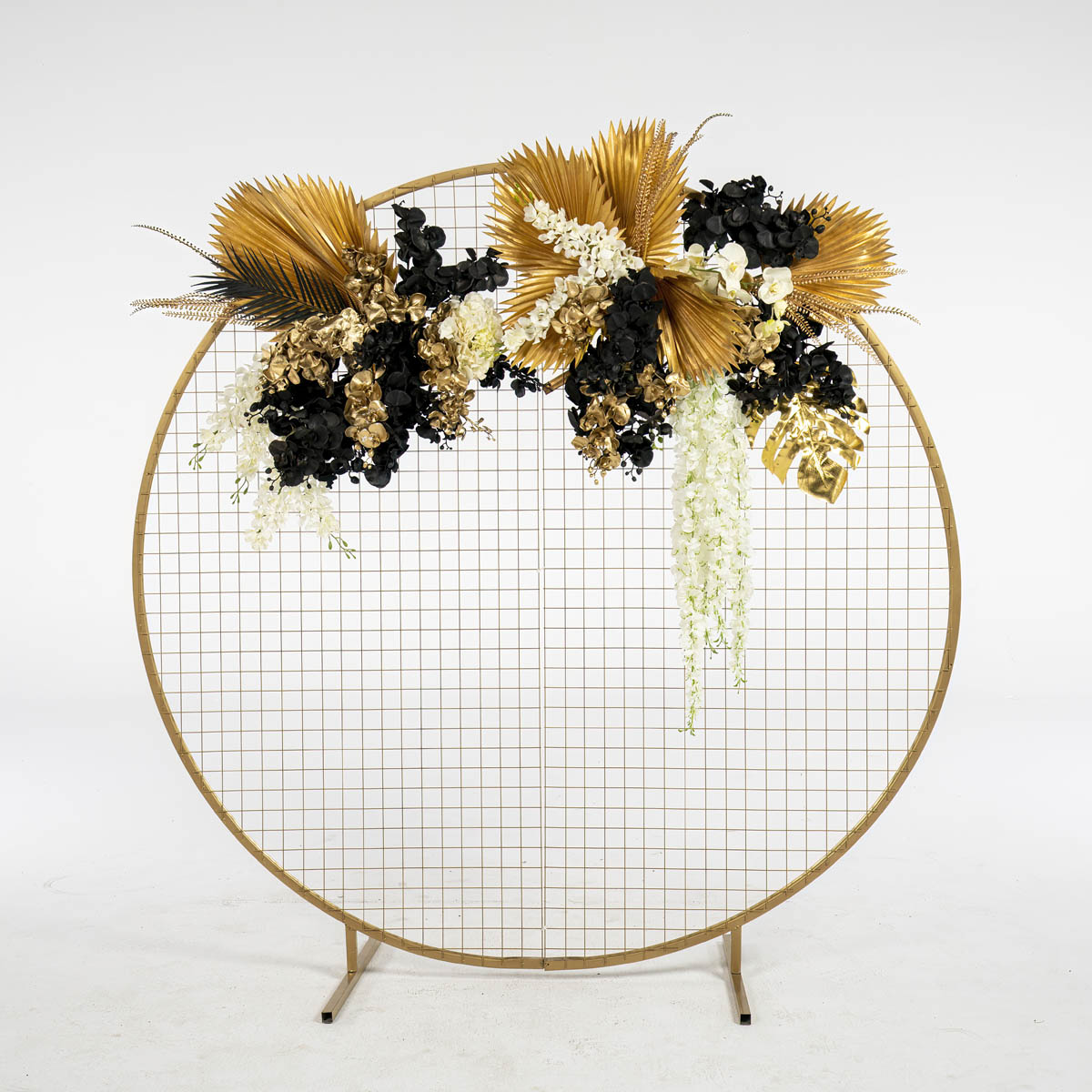 Large Gold Round Mesh Wall
