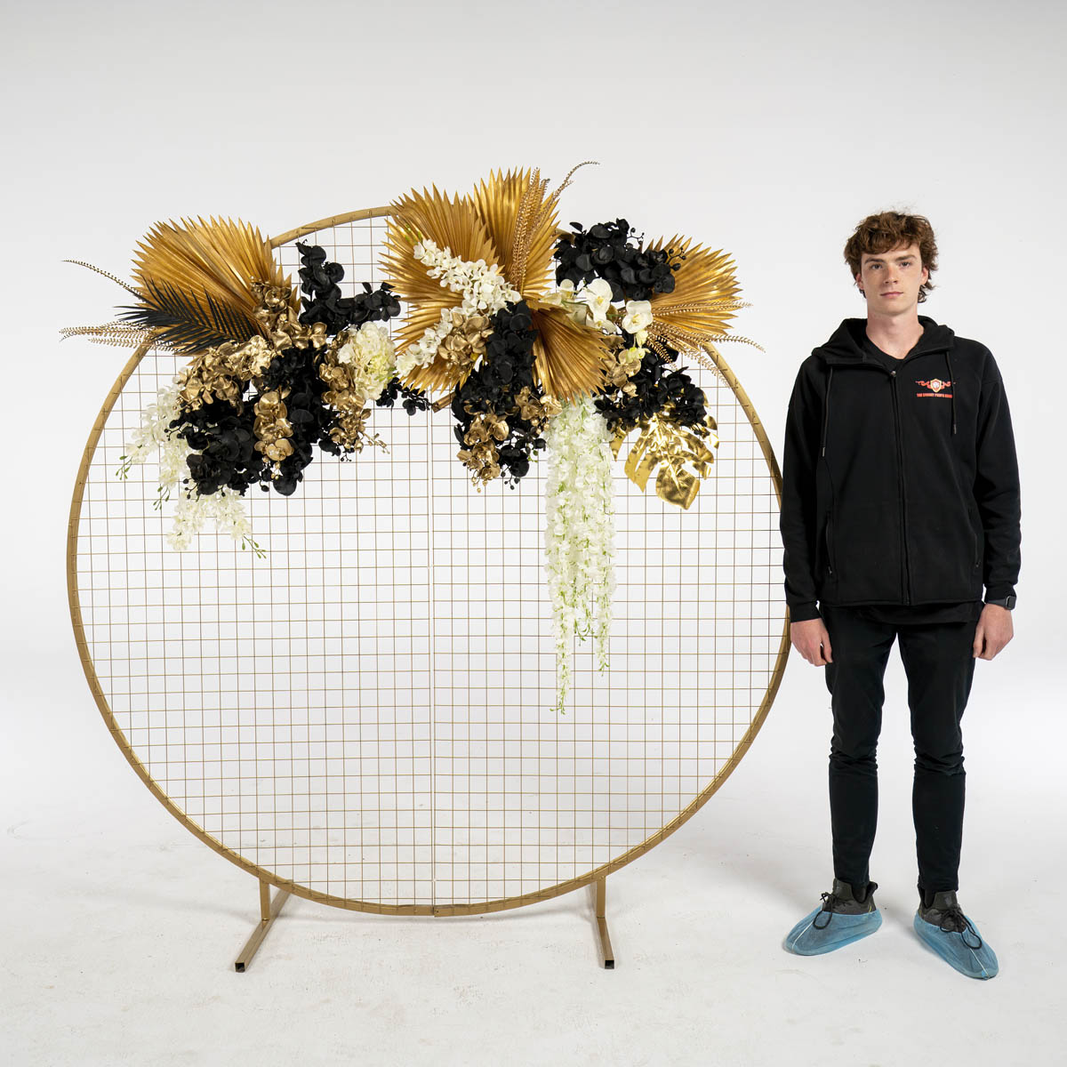 Large Gold Round Mesh Wall